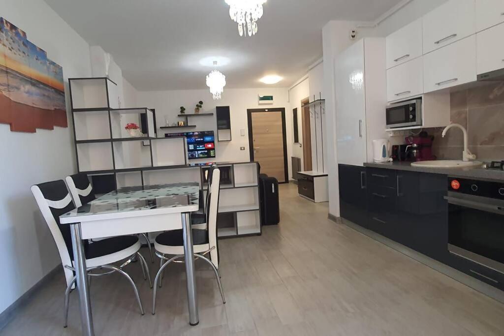 Alezzy Reasort Luxury Apartment 81 Prima Linie La Mare Năvodari 외부 사진